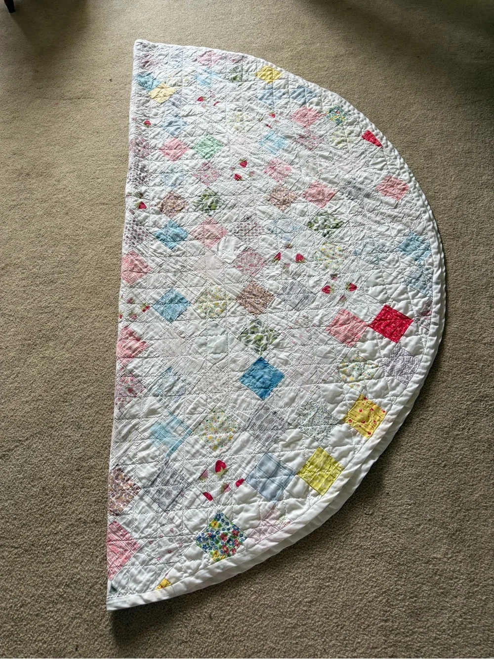 Vintage very rare handmade quilt round 57”
